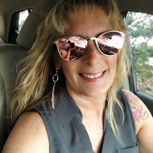Meet your Posher, Teresa